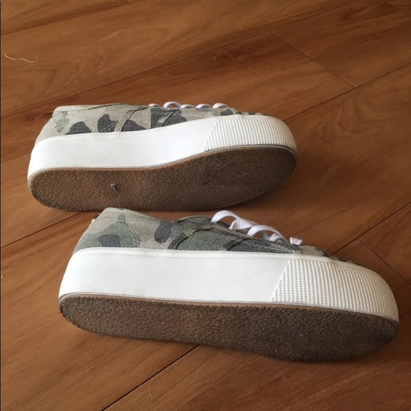 Steve Madden Emma camo sneakers - Picture 3 of 5